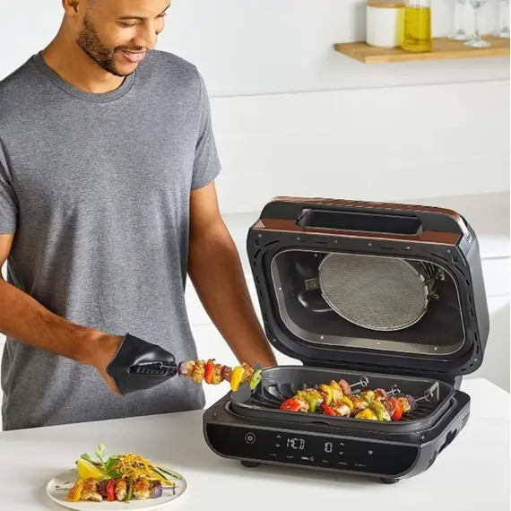 Ninja AG551EUCP Foodi Max Health, 2460W, 3.8L, Grill And Air Fryer, Gold/Black, 4 imageNinja AG551EUCP Foodi Max Health, 2460W, 3.8L, Grill And Air Fryer, Gold/Black, 4 imageNinja AG551EUCP Foodi Max Health, 2460W, 3.8L, Grill And Air Fryer, Gold/Black, 4 image