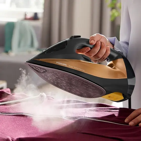 Philips DST7040/80, 2800W, 300ML, Steam Iron, Black/Golden, 3 imagePhilips DST7040/80, 2800W, 300ML, Steam Iron, Black/Golden, 3 imagePhilips DST7040/80, 2800W, 300ML, Steam Iron, Black/Golden, 3 image