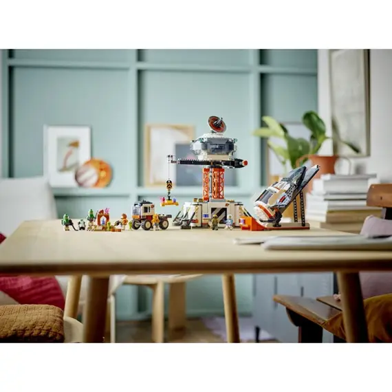 Lego LEGO City Space base and launch pad for a rocket, 5 imageLego LEGO City Space base and launch pad for a rocket, 5 imageLego LEGO City Space base and launch pad for a rocket, 5 image